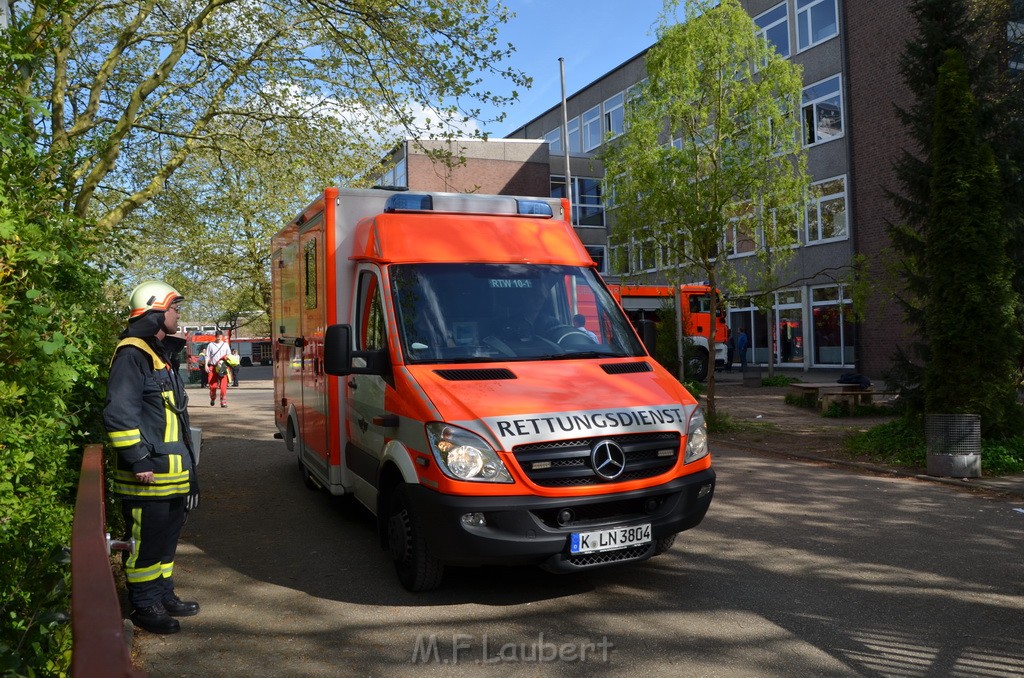 Geruch in Schule Koeln Brueck Helene Weber Platz P72.JPG - Miklos Laubert